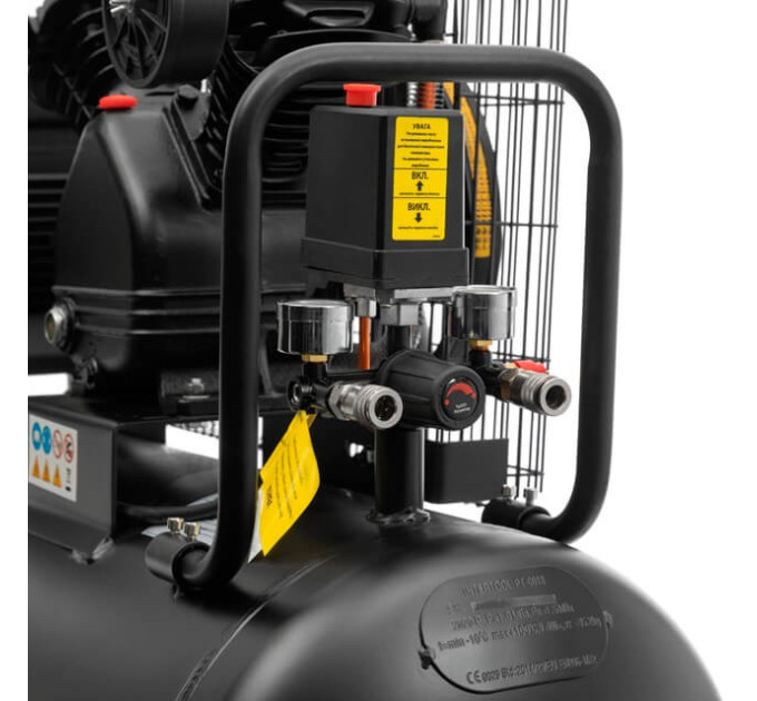 Компресор 100 л, 3 кВт, 380 В, 10 aтм, 500 л/хв., 2 циліндри INTERTOOL PT-0013