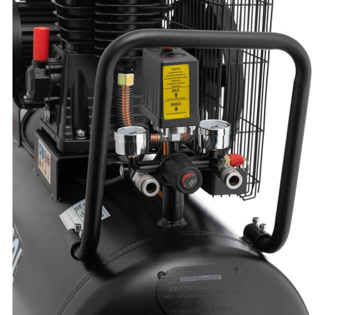 Компресор 100 л, 1.8 кВт, 220 В, 10 атм, 250 л/хв. INTERTOOL PT-0012