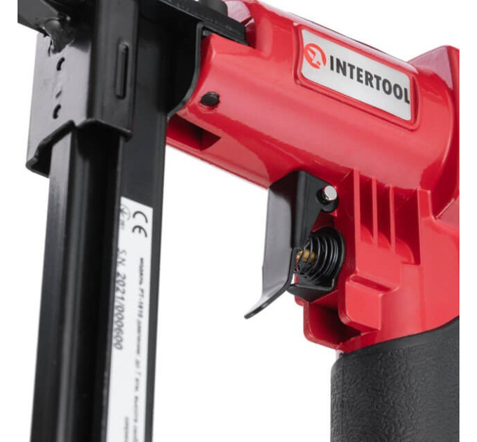 Степлер пневматичний для скоби 12.80*16 мм INTERTOOL PT-1610